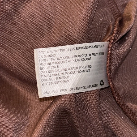 ••4/$20 CLOTHING SALE•• Knox Rose Women’s Small Rose Gold Velvet Blouse - Picture 7 of 8